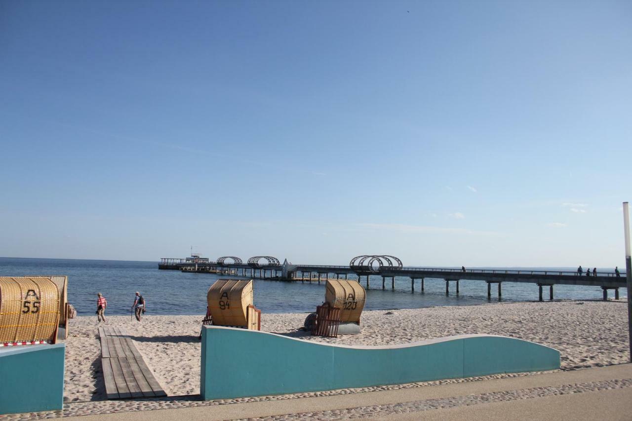 Strandlaeufer Im Kirschgarten Kellenhusen Exterior photo