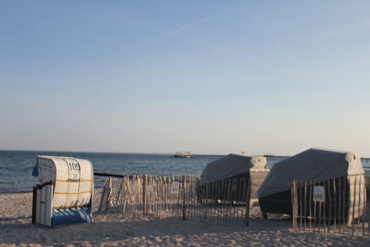 Strandlaeufer Im Kirschgarten Kellenhusen Exterior photo