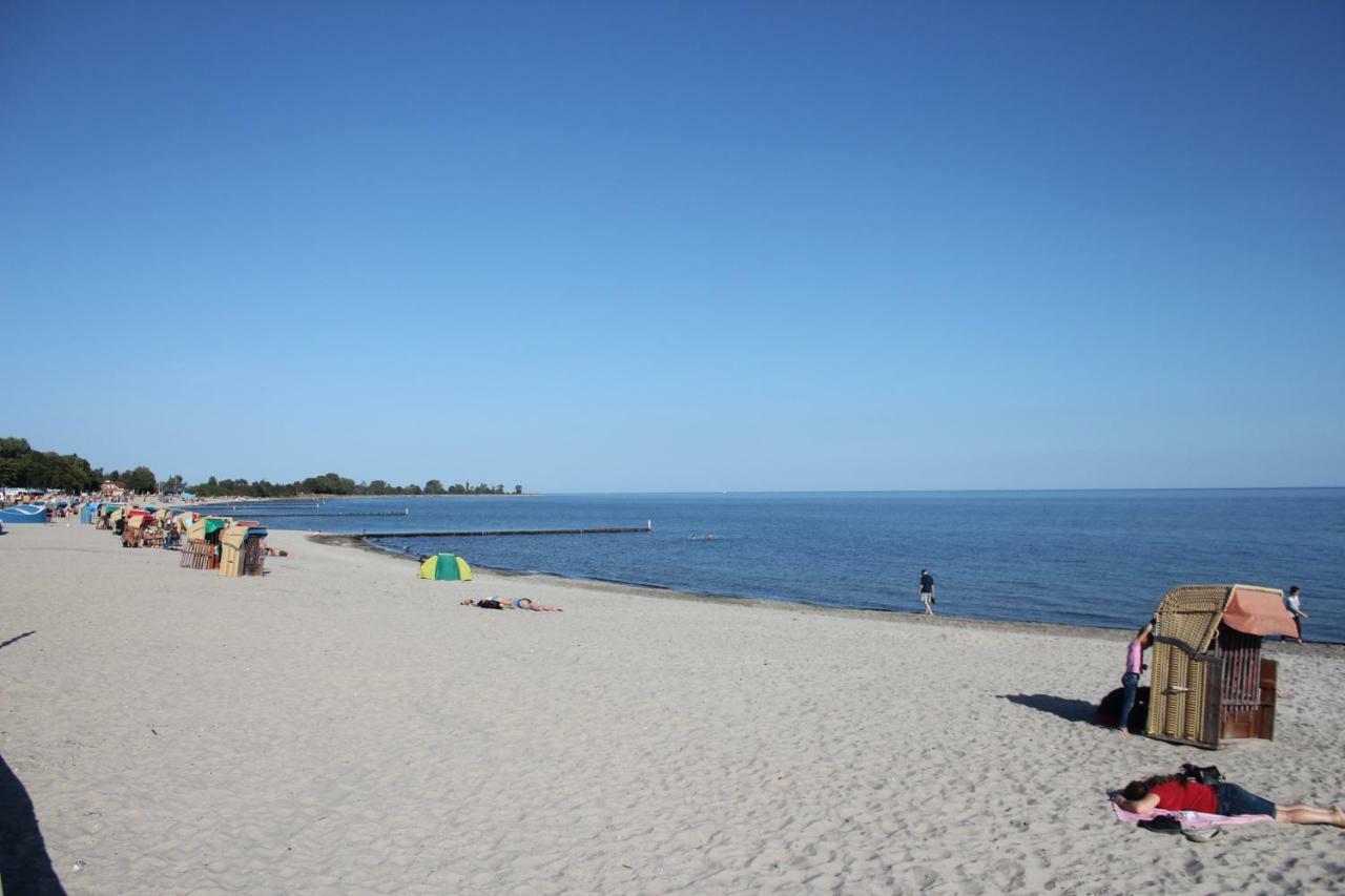 Strandlaeufer Im Kirschgarten Kellenhusen Exterior photo