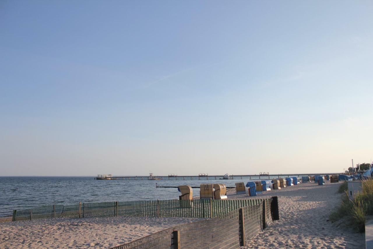 Strandlaeufer Im Kirschgarten Kellenhusen Exterior photo